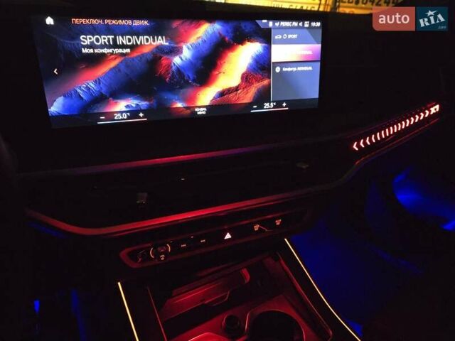 Серый БМВ X7, объемом двигателя 3 л и пробегом 63 тыс. км за 91000 $, фото 75 на Automoto.ua