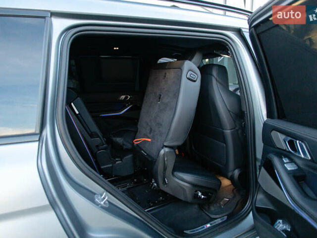 Сірий БМВ X7, об'ємом двигуна 3 л та пробігом 98 тис. км за 115000 $, фото 122 на Automoto.ua