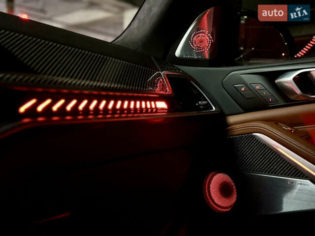 Серый БМВ X7, объемом двигателя 4.39 л и пробегом 45 тыс. км за 139900 $, фото 35 на Automoto.ua