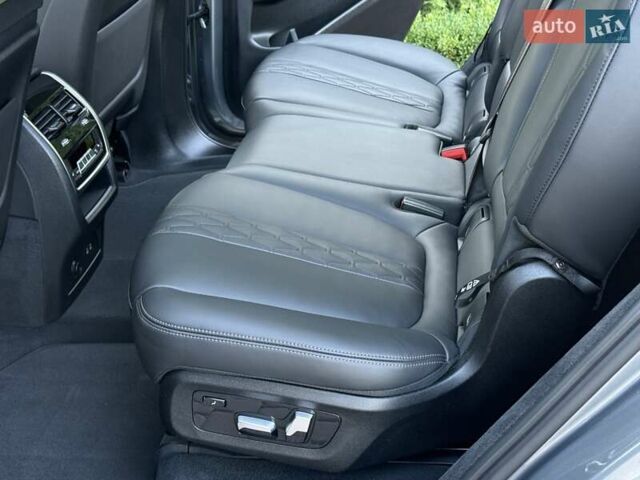 Серый БМВ X7, объемом двигателя 2.99 л и пробегом 99 тыс. км за 110900 $, фото 48 на Automoto.ua