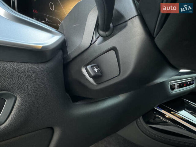 Серый БМВ X7, объемом двигателя 2.99 л и пробегом 86 тыс. км за 119000 $, фото 31 на Automoto.ua