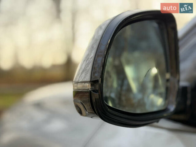 Серый БМВ X7, объемом двигателя 2.99 л и пробегом 82 тыс. км за 119000 $, фото 25 на Automoto.ua