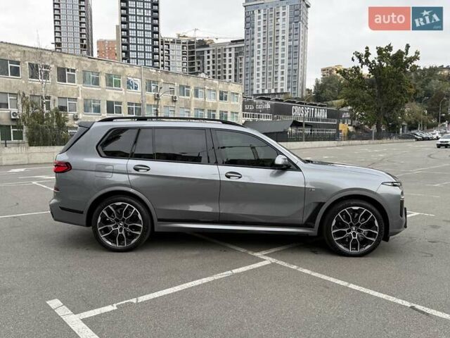 Серый БМВ X7, объемом двигателя 3 л и пробегом 26 тыс. км за 119000 $, фото 5 на Automoto.ua