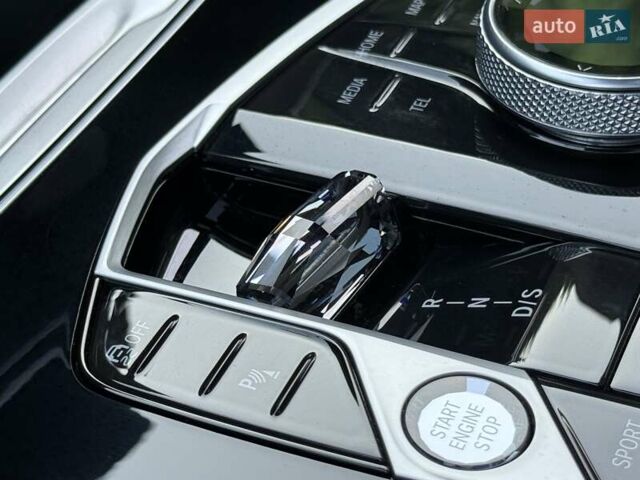 Серый БМВ X7, объемом двигателя 2.99 л и пробегом 99 тыс. км за 110900 $, фото 90 на Automoto.ua