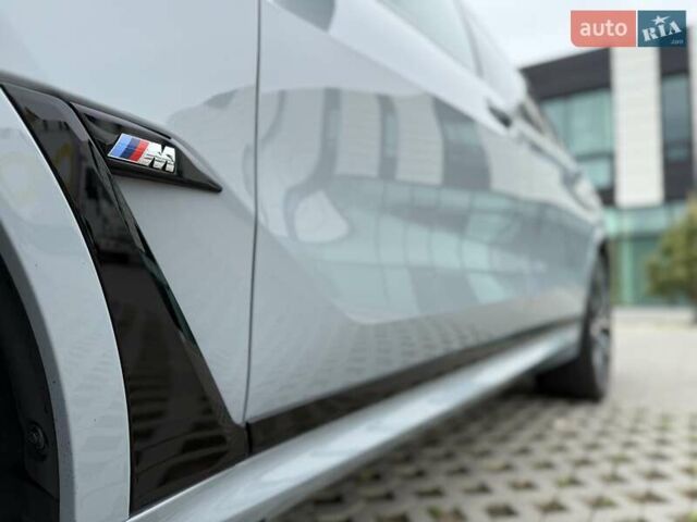 Серый БМВ X7, объемом двигателя 3 л и пробегом 16 тыс. км за 108800 $, фото 17 на Automoto.ua