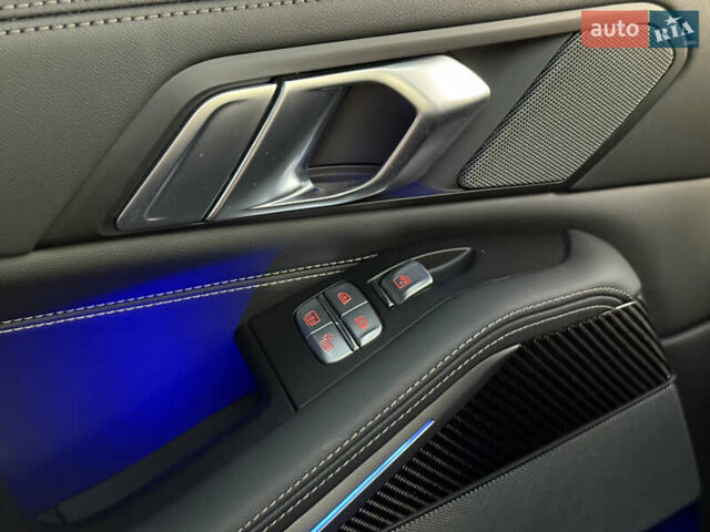 Серый БМВ X7, объемом двигателя 4.4 л и пробегом 9 тыс. км за 115000 $, фото 18 на Automoto.ua