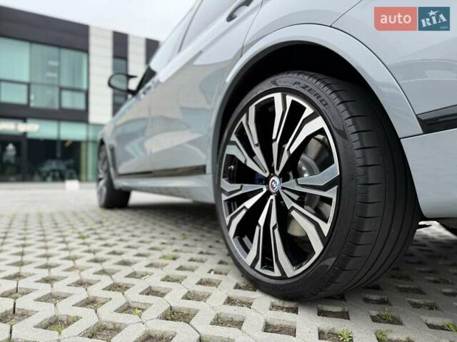 Серый БМВ X7, объемом двигателя 3 л и пробегом 16 тыс. км за 112800 $, фото 14 на Automoto.ua