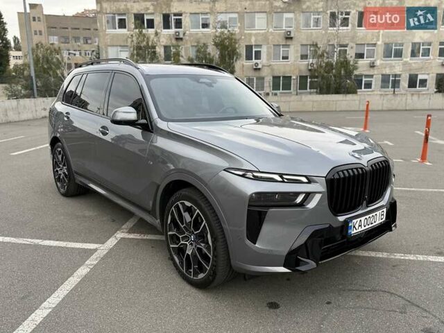 Серый БМВ X7, объемом двигателя 3 л и пробегом 26 тыс. км за 119000 $, фото 3 на Automoto.ua