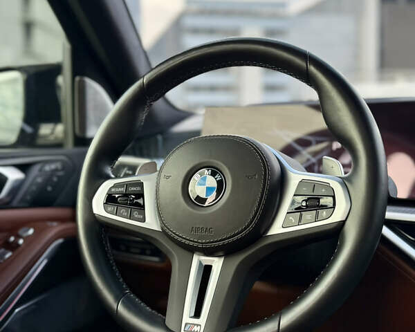 Серый БМВ X7, объемом двигателя 4.39 л и пробегом 45 тыс. км за 139900 $, фото 18 на Automoto.ua