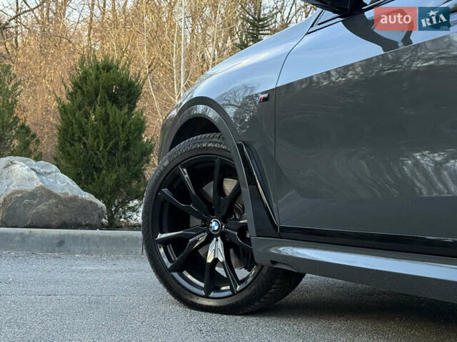 Серый БМВ X7, объемом двигателя 2.99 л и пробегом 51 тыс. км за 128000 $, фото 18 на Automoto.ua