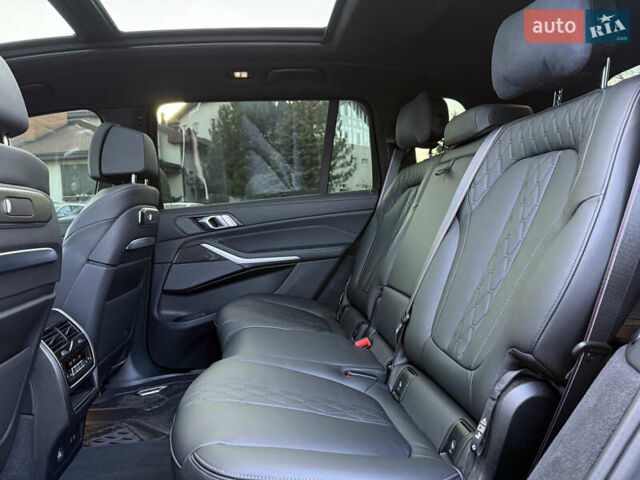 Серый БМВ X7, объемом двигателя 2.99 л и пробегом 51 тыс. км за 128000 $, фото 33 на Automoto.ua