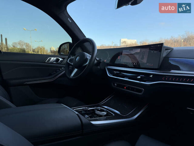 Серый БМВ X7, объемом двигателя 2.99 л и пробегом 51 тыс. км за 128000 $, фото 26 на Automoto.ua