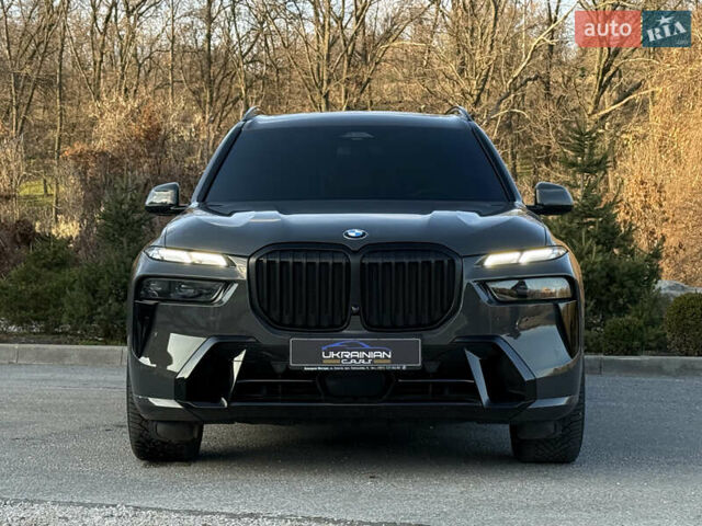 Серый БМВ X7, объемом двигателя 2.99 л и пробегом 51 тыс. км за 128000 $, фото 6 на Automoto.ua
