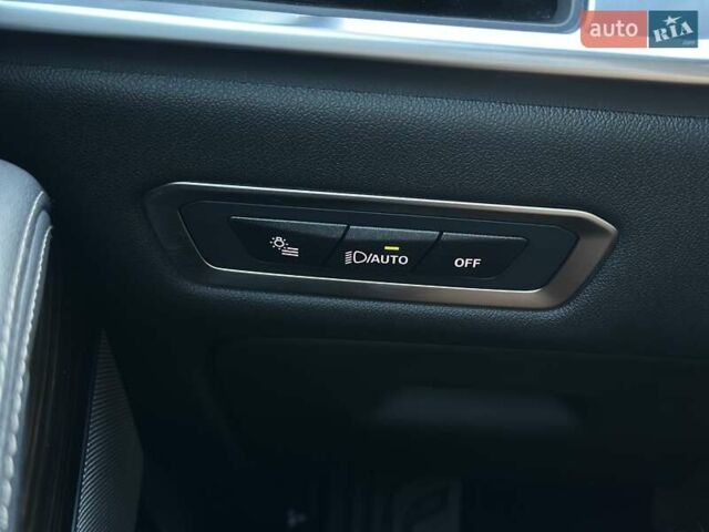 Серый БМВ X7, объемом двигателя 3 л и пробегом 39 тыс. км за 105000 $, фото 44 на Automoto.ua