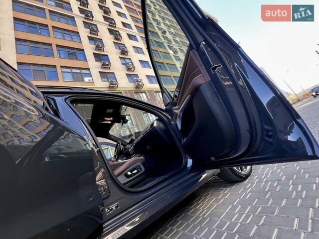 Серый БМВ X7, объемом двигателя 3 л и пробегом 18 тыс. км за 161999 $, фото 16 на Automoto.ua