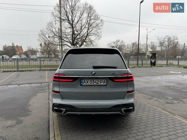 Серый БМВ X7, объемом двигателя 2.99 л и пробегом 57 тыс. км за 114000 $, фото 5 на Automoto.ua