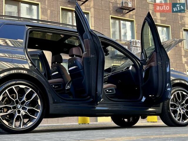 Серый БМВ X7, объемом двигателя 3 л и пробегом 18 тыс. км за 161999 $, фото 14 на Automoto.ua