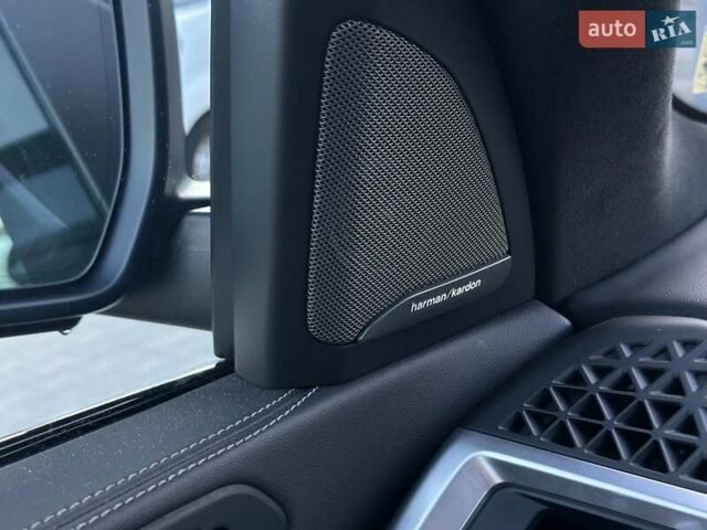 Серый БМВ X7, объемом двигателя 3 л и пробегом 39 тыс. км за 105000 $, фото 52 на Automoto.ua