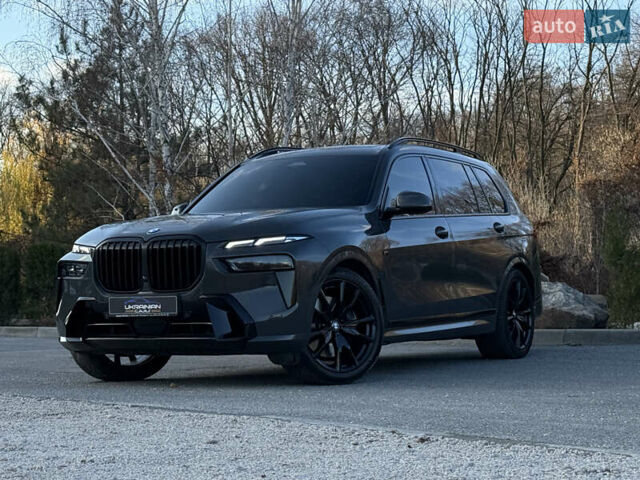 Серый БМВ X7, объемом двигателя 2.99 л и пробегом 51 тыс. км за 128000 $, фото 1 на Automoto.ua