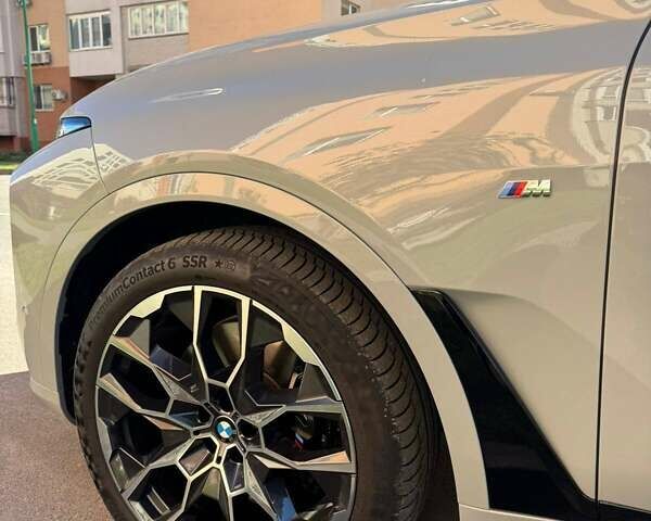 Серый БМВ X7, объемом двигателя 2.99 л и пробегом 8 тыс. км за 137000 $, фото 1 на Automoto.ua