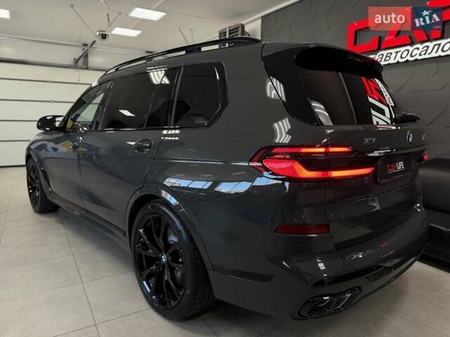 Серый БМВ X7, объемом двигателя 4.39 л и пробегом 1 тыс. км за 189900 $, фото 38 на Automoto.ua