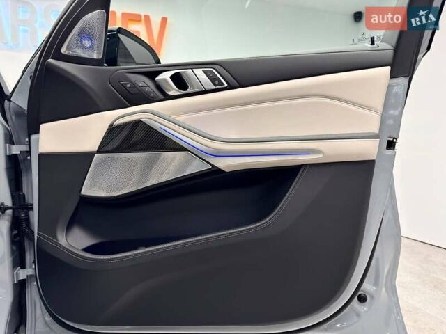 Серый БМВ X7, объемом двигателя 2.99 л и пробегом 1 тыс. км за 174000 $, фото 67 на Automoto.ua