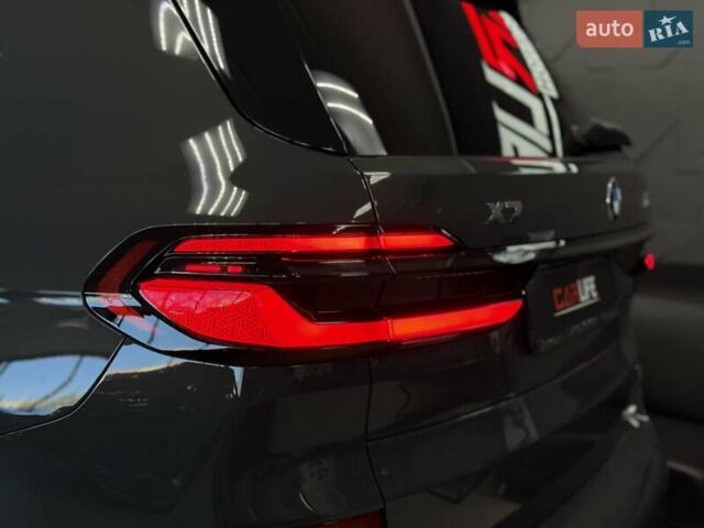 Серый БМВ X7, объемом двигателя 4.39 л и пробегом 1 тыс. км за 189900 $, фото 31 на Automoto.ua