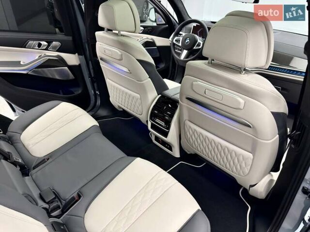 Серый БМВ X7, объемом двигателя 2.99 л и пробегом 1 тыс. км за 174000 $, фото 64 на Automoto.ua