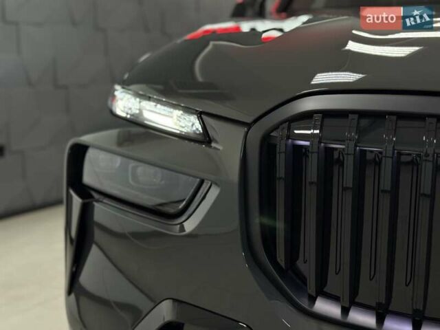 Серый БМВ X7, объемом двигателя 4.39 л и пробегом 1 тыс. км за 189900 $, фото 10 на Automoto.ua