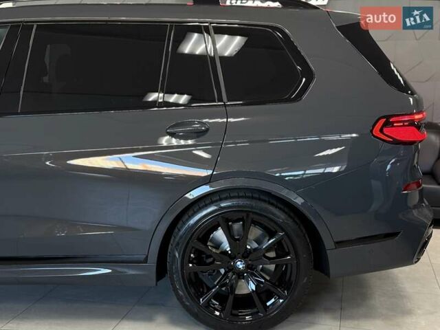 Серый БМВ X7, объемом двигателя 4.39 л и пробегом 1 тыс. км за 189900 $, фото 30 на Automoto.ua
