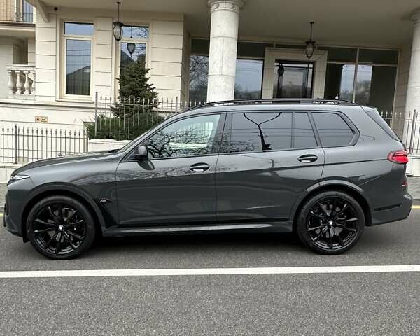 Сірий БМВ X7, об'ємом двигуна 4.39 л та пробігом 11 тис. км за 169500 $, фото 13 на Automoto.ua