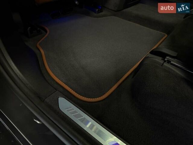 Серый БМВ X7, объемом двигателя 4.39 л и пробегом 1 тыс. км за 189900 $, фото 69 на Automoto.ua