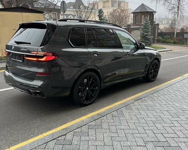 Сірий БМВ X7, об'ємом двигуна 4.39 л та пробігом 11 тис. км за 169500 $, фото 6 на Automoto.ua