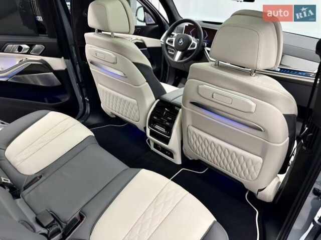 Серый БМВ X7, объемом двигателя 2.99 л и пробегом 1 тыс. км за 174000 $, фото 63 на Automoto.ua