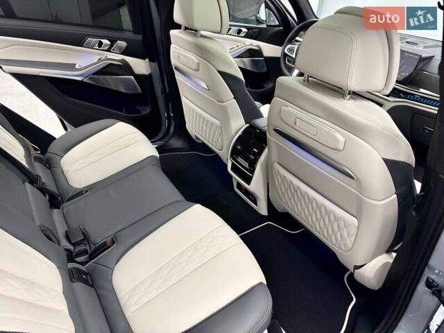 Серый БМВ X7, объемом двигателя 2.99 л и пробегом 1 тыс. км за 174000 $, фото 65 на Automoto.ua