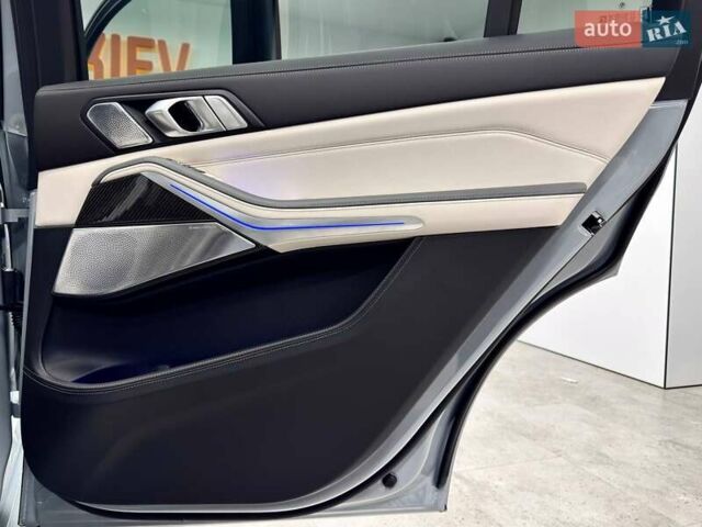 Серый БМВ X7, объемом двигателя 2.99 л и пробегом 1 тыс. км за 174000 $, фото 62 на Automoto.ua