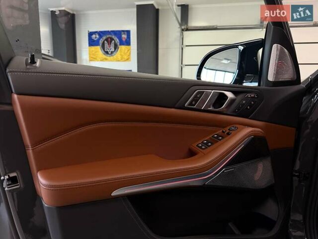 Серый БМВ X7, объемом двигателя 4.39 л и пробегом 1 тыс. км за 189900 $, фото 61 на Automoto.ua