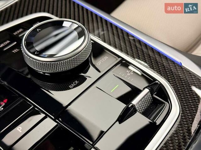 Серый БМВ X7, объемом двигателя 2.99 л и пробегом 1 тыс. км за 174000 $, фото 33 на Automoto.ua