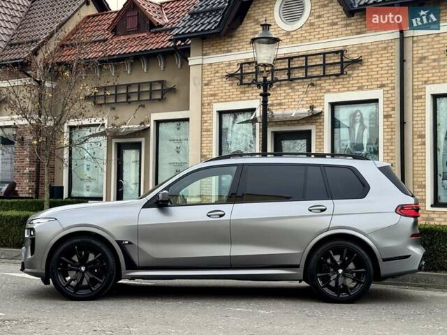 Серый БМВ X7, объемом двигателя 4.39 л и пробегом 7 тыс. км за 195000 $, фото 18 на Automoto.ua
