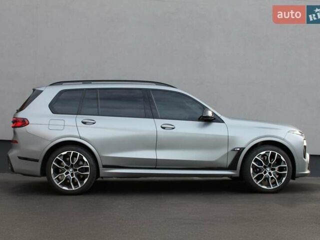 Серый БМВ X7, объемом двигателя 4.39 л и пробегом 3 тыс. км за 185000 $, фото 1 на Automoto.ua