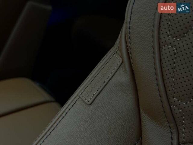 Серый БМВ X7, объемом двигателя 4.39 л и пробегом 1 тыс. км за 189900 $, фото 56 на Automoto.ua