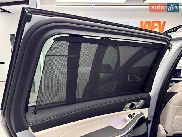 Серый БМВ X7, объемом двигателя 2.99 л и пробегом 1 тыс. км за 174000 $, фото 53 на Automoto.ua