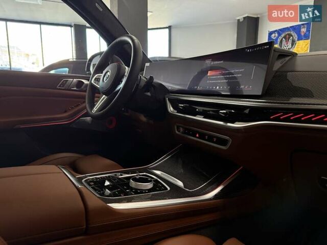 Серый БМВ X7, объемом двигателя 4.39 л и пробегом 1 тыс. км за 189900 $, фото 81 на Automoto.ua