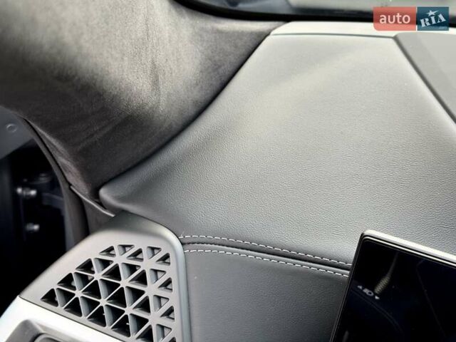 Серый БМВ X7, объемом двигателя 4.39 л и пробегом 7 тыс. км за 195000 $, фото 69 на Automoto.ua