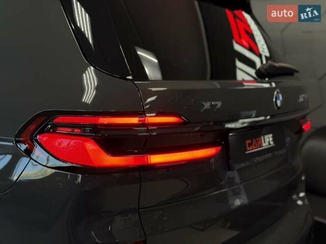 Серый БМВ X7, объемом двигателя 4.39 л и пробегом 1 тыс. км за 189900 $, фото 34 на Automoto.ua