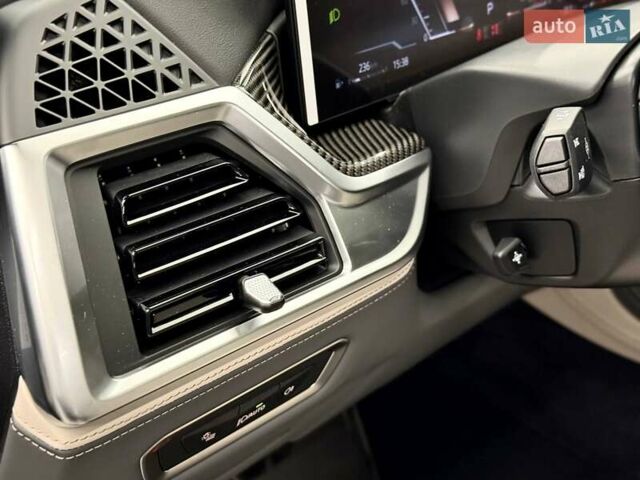 Серый БМВ X7, объемом двигателя 2.99 л и пробегом 1 тыс. км за 174000 $, фото 22 на Automoto.ua