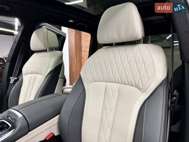 Серый БМВ X7, объемом двигателя 2.99 л и пробегом 1 тыс. км за 174000 $, фото 29 на Automoto.ua