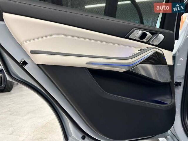 Серый БМВ X7, объемом двигателя 2.99 л и пробегом 1 тыс. км за 174000 $, фото 52 на Automoto.ua