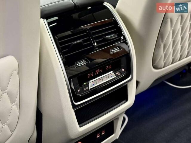 Серый БМВ X7, объемом двигателя 2.99 л и пробегом 1 тыс. км за 174000 $, фото 61 на Automoto.ua