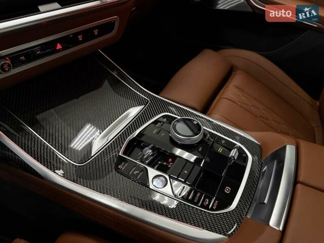 Серый БМВ X7, объемом двигателя 4.39 л и пробегом 1 тыс. км за 189900 $, фото 48 на Automoto.ua